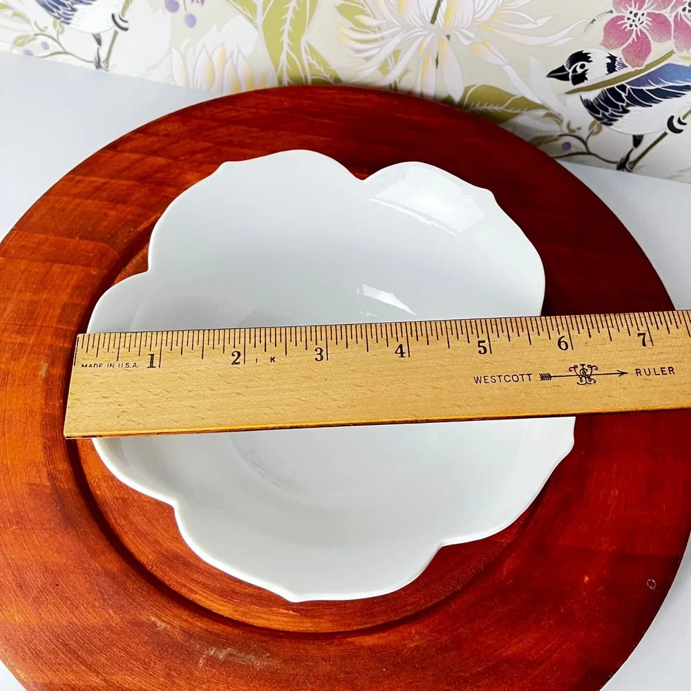 VTG Lotus Petal Bowls Set of 4 White Mid Century Japanese Porcelain Replacements
